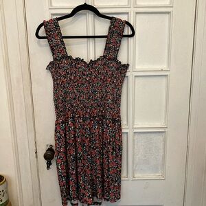 Floral romper super roomy and flowy with pockets